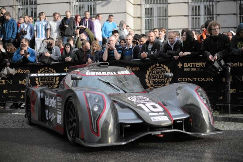 Gumball 3000 w Warszawie zachwycił Polaków