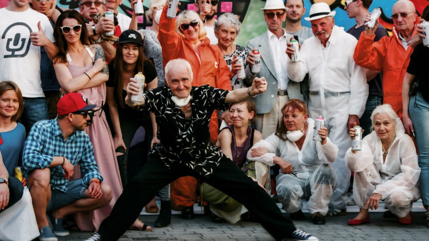 Seniorzy z Dancingu Międzypokoleniowego.
