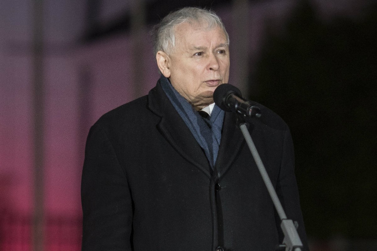 Jarosław Kaczyński przemówił w 9. rocznicę katastrofy smoleńskiej.