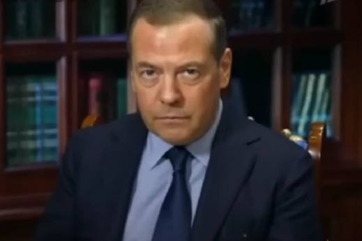 Medwiediew w telewizji mówi wierszem o śmierci Polski. Cytuje Tiutczewa