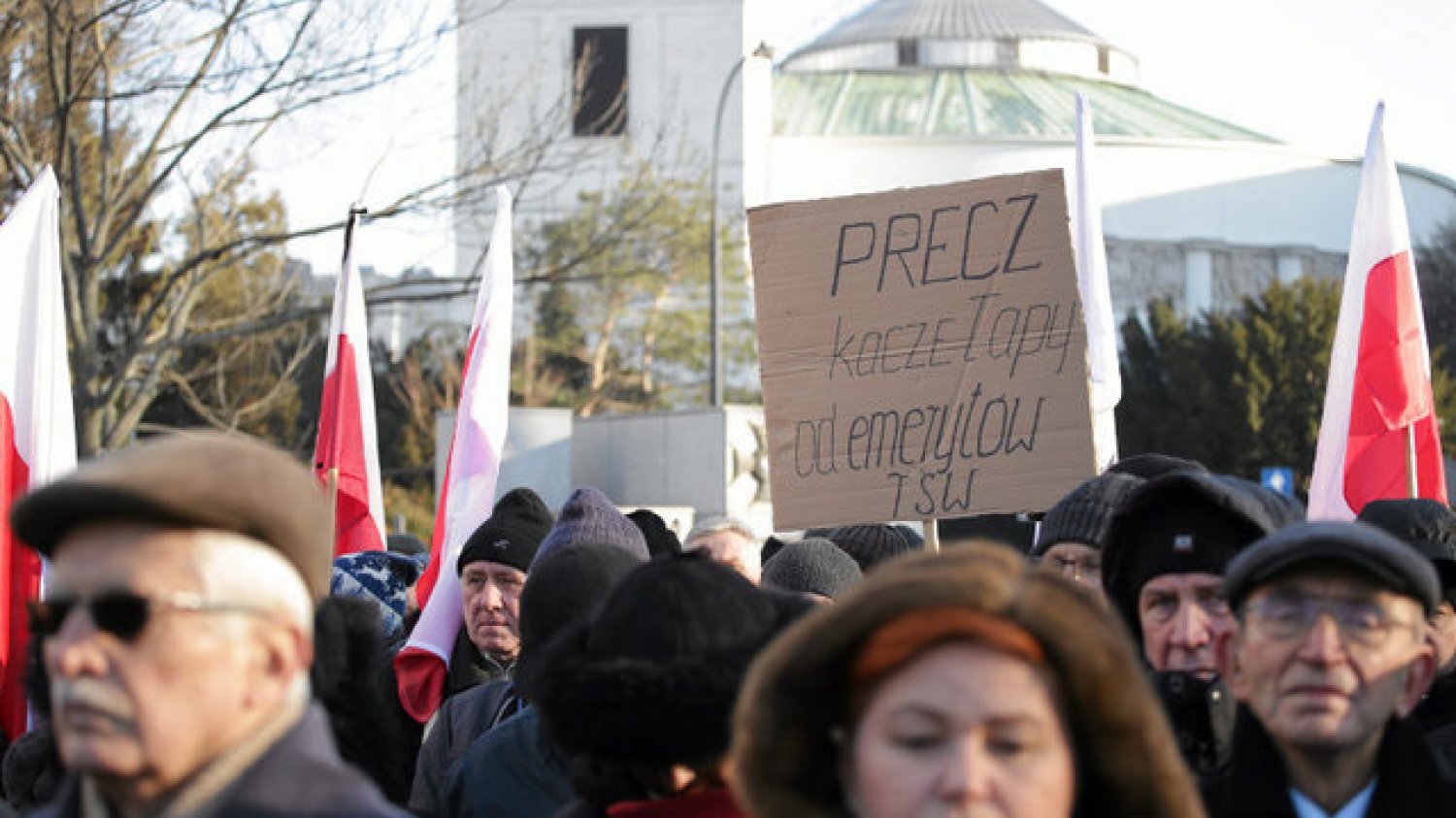 Jacek Mykita protestuje przeciwko niesłusznej jego zdaniem obniżce emerytury. Czy IPN prześle do MSWiA wniosek o wyjaśnienie jego sprawy? (zdjęcie ilustracyjne)