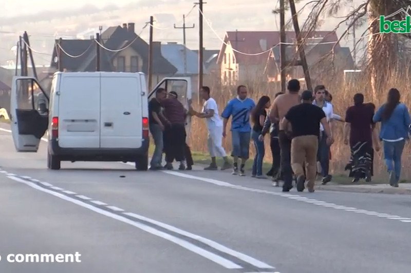 Cała wioska Romów pobiła się z budowlańcami jadącymi vanem. Sprawdzamy, co dzieje się w Maszkowicach