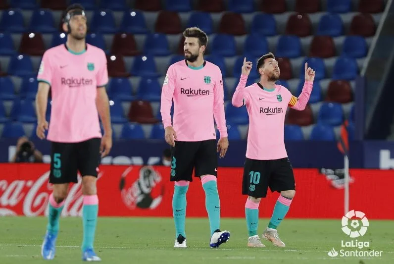 FC Barcelona zawodzi, gubi punkty i musi się modlić o tytuł mistrzów