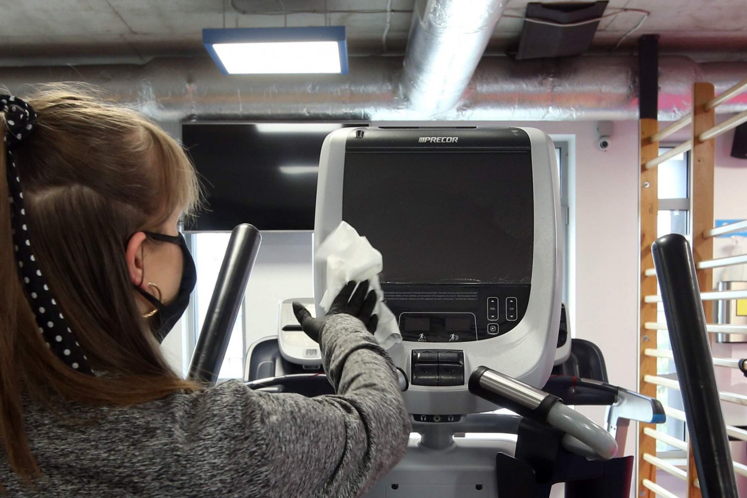 Jakie obostrzenia będą obowiązywać w czerwonej strefie? Oto lista.