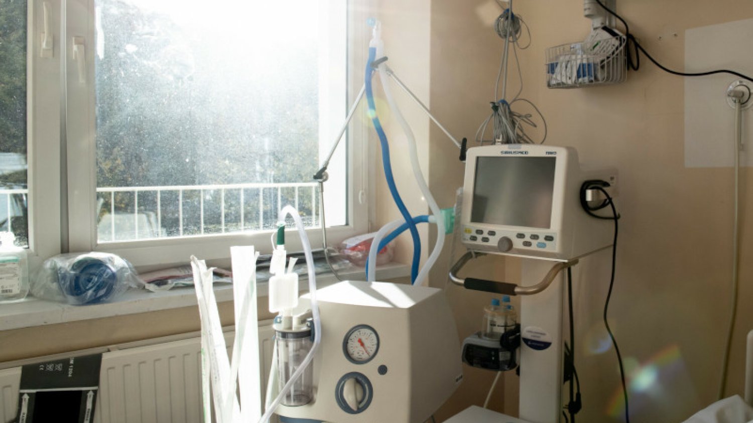 "Niepotwierdzona" informacja o śmierci Andrzeja I. "PiS udawało, że ściga handlarza respiratorami"