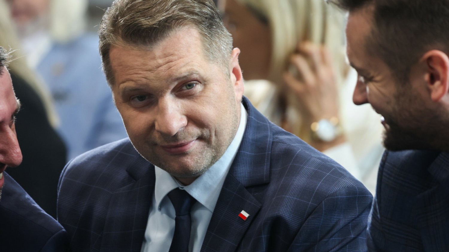 Czy Przemysław Czarnek blokuje promocję szczepień przeciw HPV w szkołach, bo chce uniknąć kłopotów przed wyborami?
