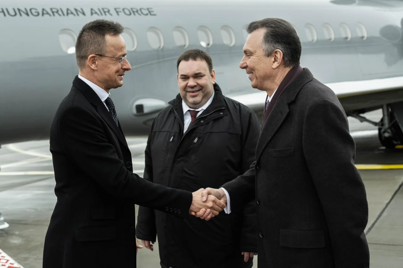 Péter Szijjártó przyleciał do Mińska
