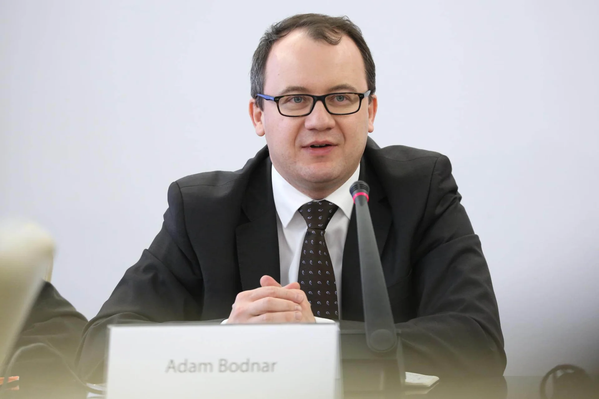 Na zdjęciu rzecznik praw obywatelskich Adam Bodnar w Senacie w Dniu Praw Człowieka 12 grudnia 2015 r.