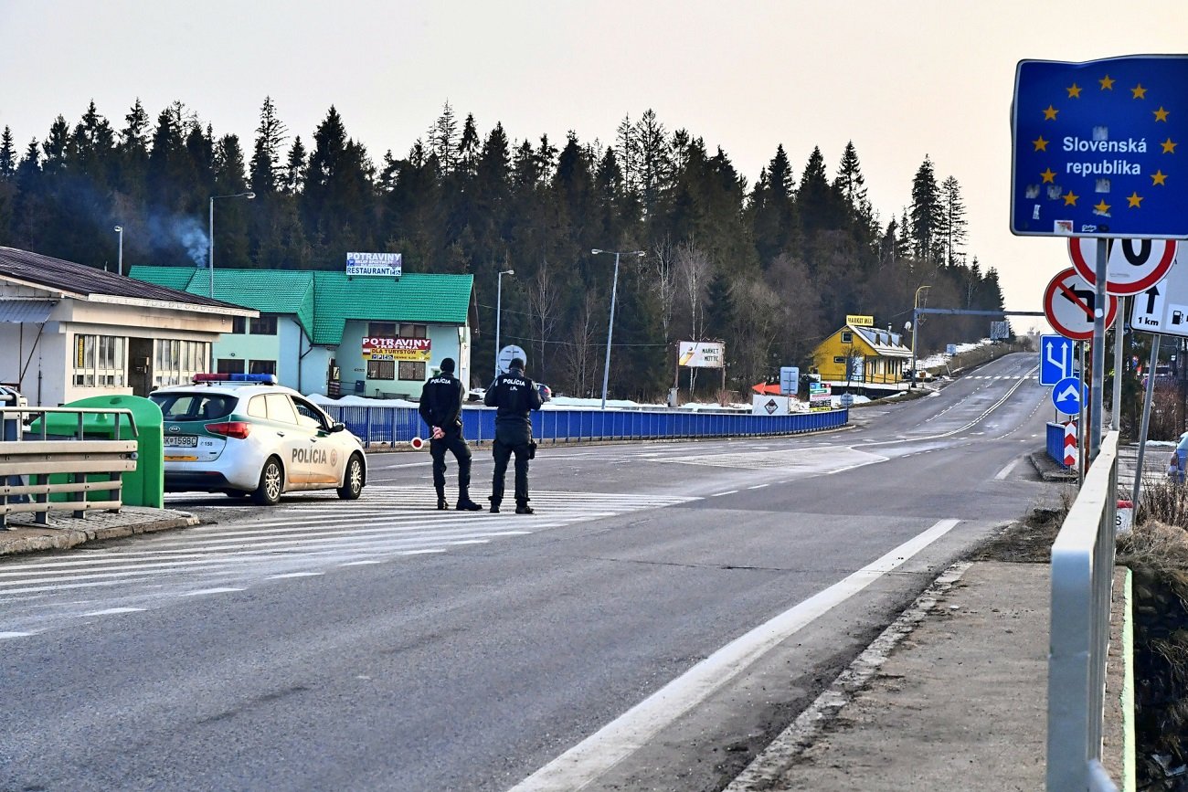Przywrócenie kontroli granicznych na wewnętrznych granicach Słowacji.