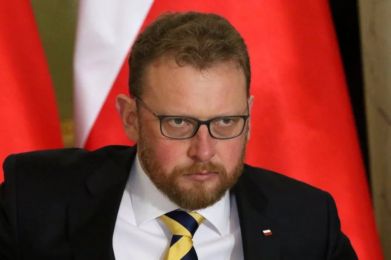 To minister zdrowia Łukasz Szumowski odwołał Krzysztofa Brzózkę.