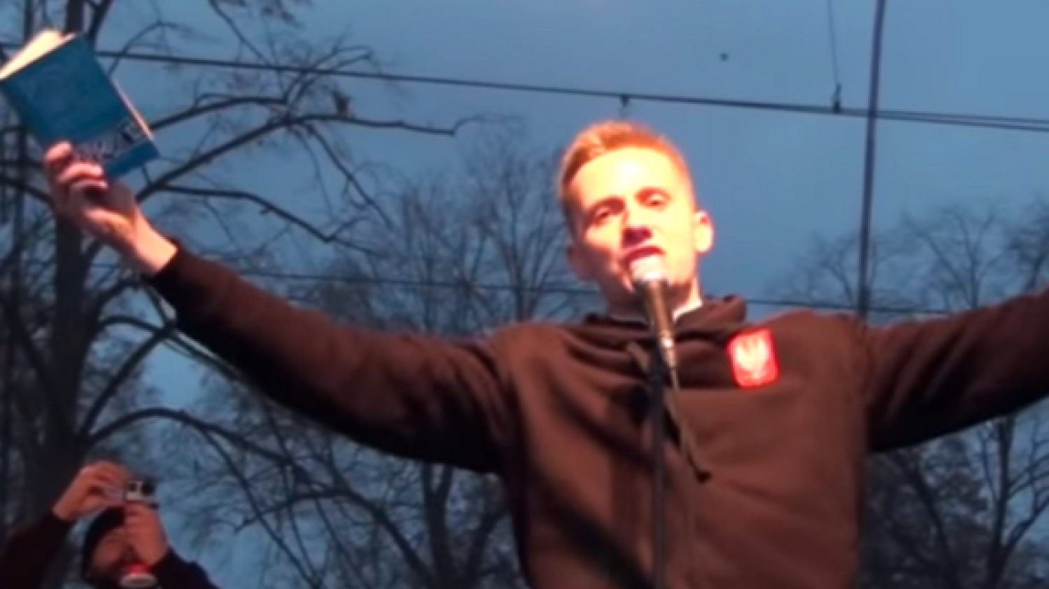 Ks. Międlar nie daje o sobie zapomnieć. Co przerażające ma wielu wyznawców.