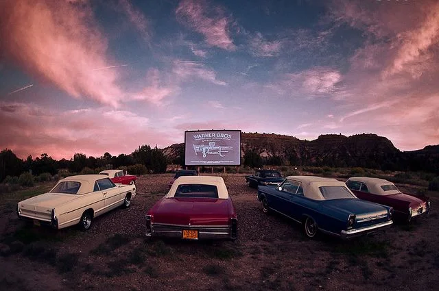 Kino samochodowe
