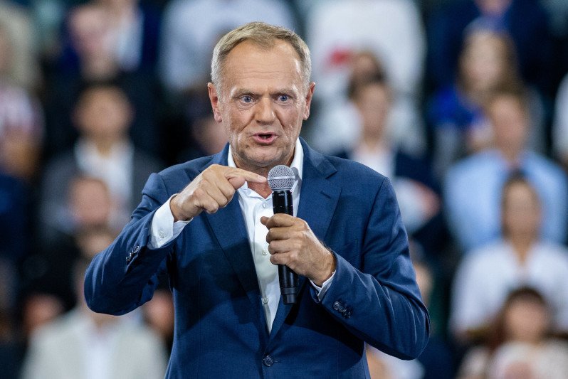 Donald Tusk reaguje na dramat na Odrze. Polityk wypunktował  Prawo i Sprawiedliwość
