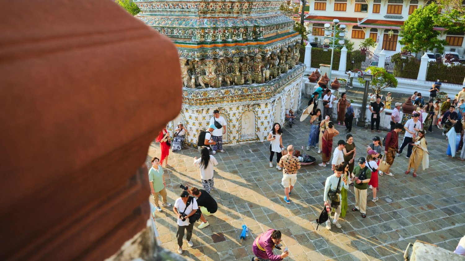 Awantura o zdjęcia w Wat Arun w Bangkoku W Wat Arun turyści kłócą się z fotografami