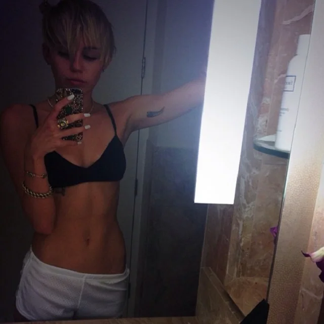 Selfie Miley Cyrus.