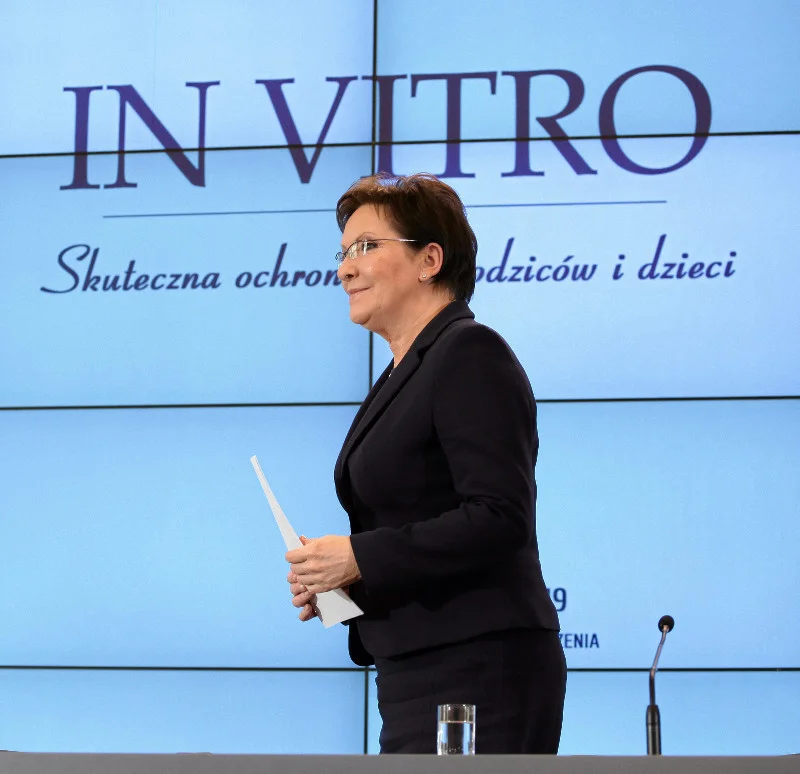 Premier Ewa Kopacz podczas marcowej konferencji dotyczącej projektu ustawy o leczeniu in vitro.