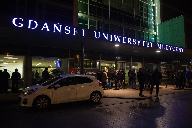 Asystent Pawła Adamowicza po ataku na prezydenta miasta trafił do szpitala.