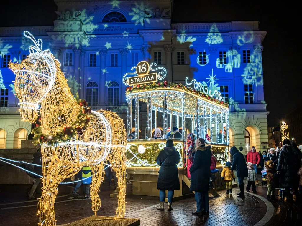 Tramwaj konny z napisem Stalowa 18.