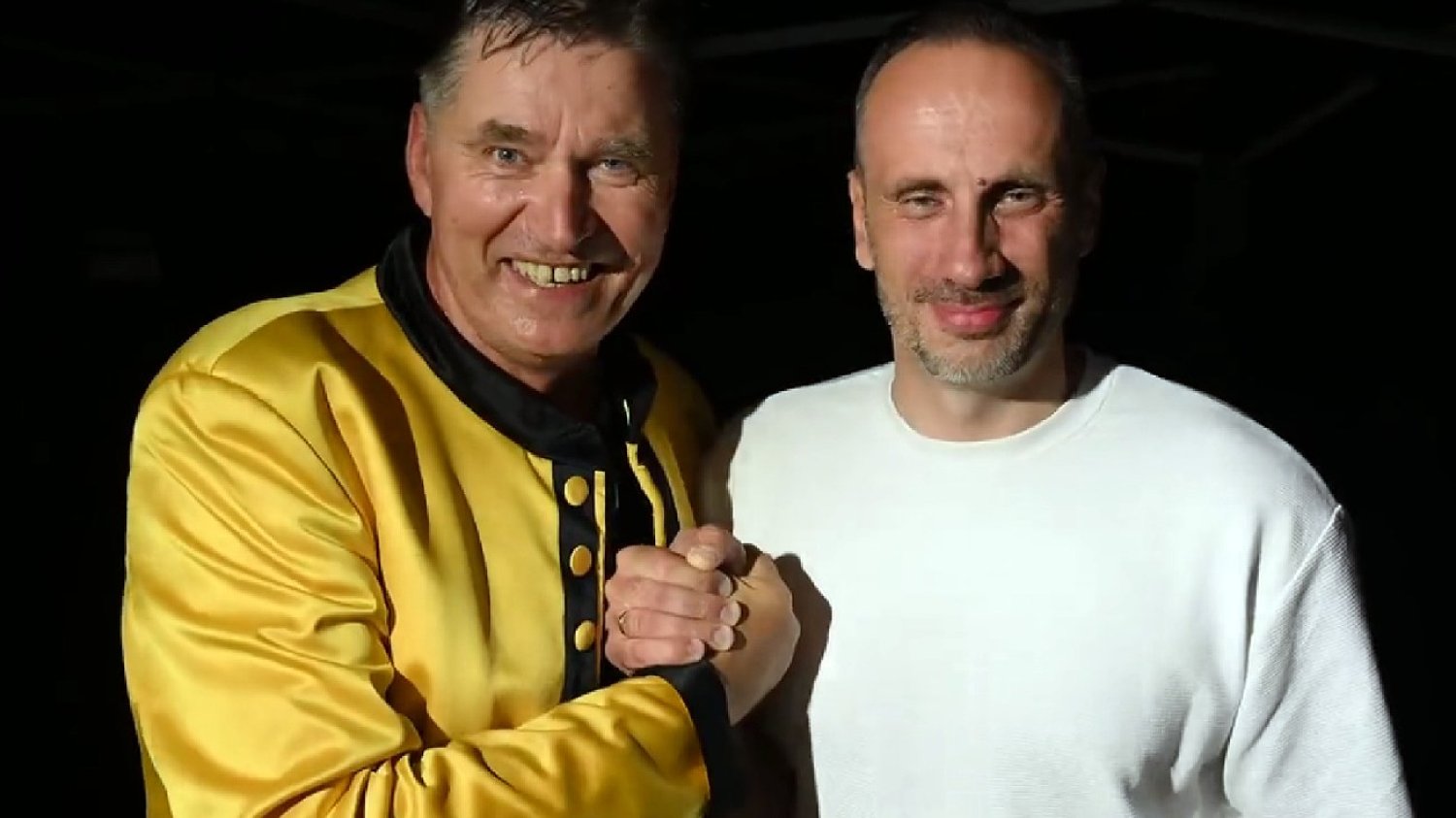 Sławomir Świeżyński i Janusz Kowalski nagrali wspólny filmik Sławomir Świeżyński z Bayer Full i Janusz Kowalski z Suwerennej Polski