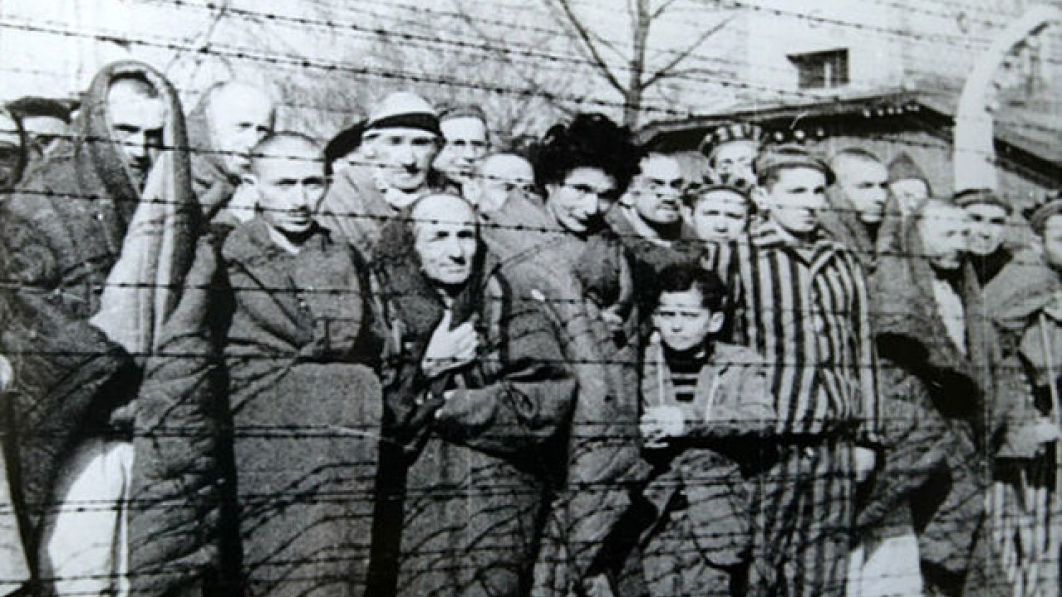 Dyrektor FBI na spotkaniu w Muzeum Holocaustu przekonuje, że Polacy są odpowiedzialni za mordowanie żydów.