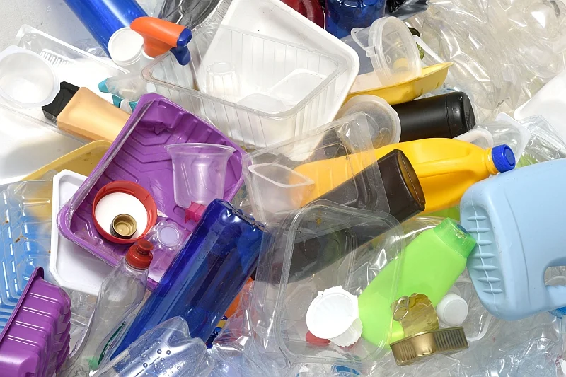 Plastik jest jednym z najczęściej stosowanych w produkcji materiałów na świecie