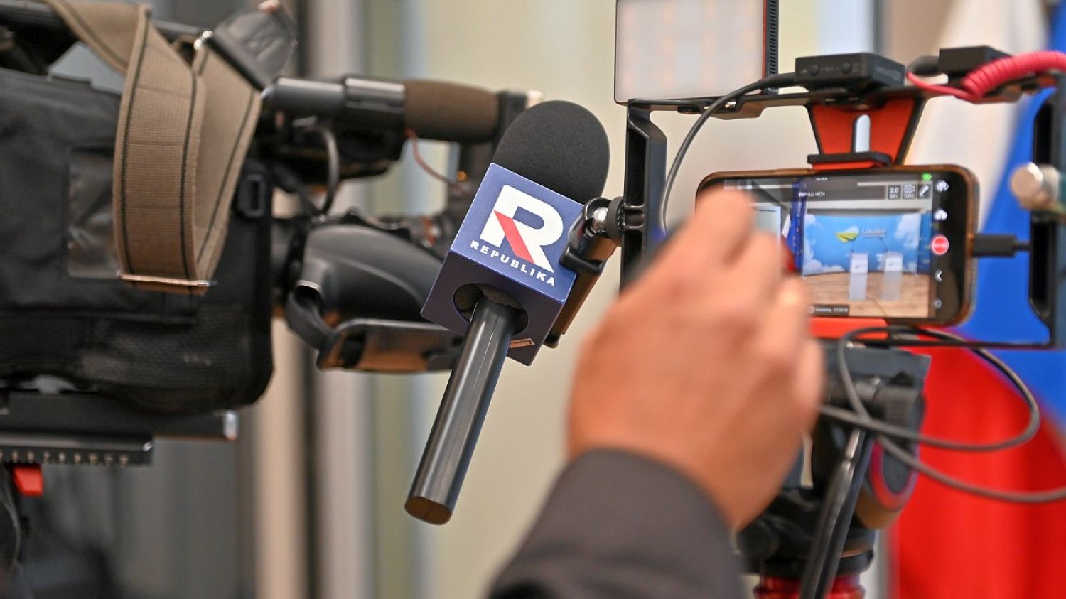 Dramatyczny apel szefa TV Republika. Widzowie postawieni pod ścianą