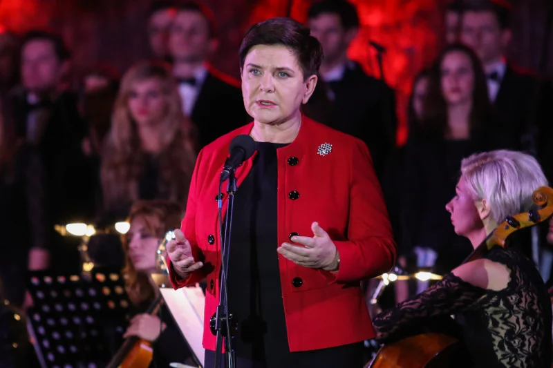 Premier Szydło obiecała wsparcie finansowe dla rodziny antyterrorysty.