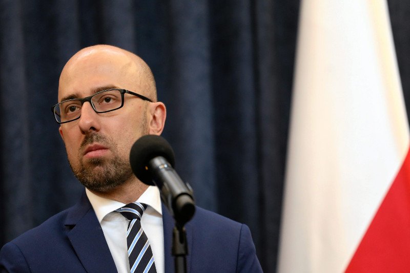 Krzysztof Łapiński nie odpuszcza kolegom z partii. Konflikt narasta.