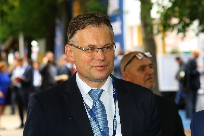 W Polsce trwa kampania PiS ws. zmian w sądach. Tymczasem poseł Arkadiusz Mularczyk zapowiada zakładanie spraw opozycji.