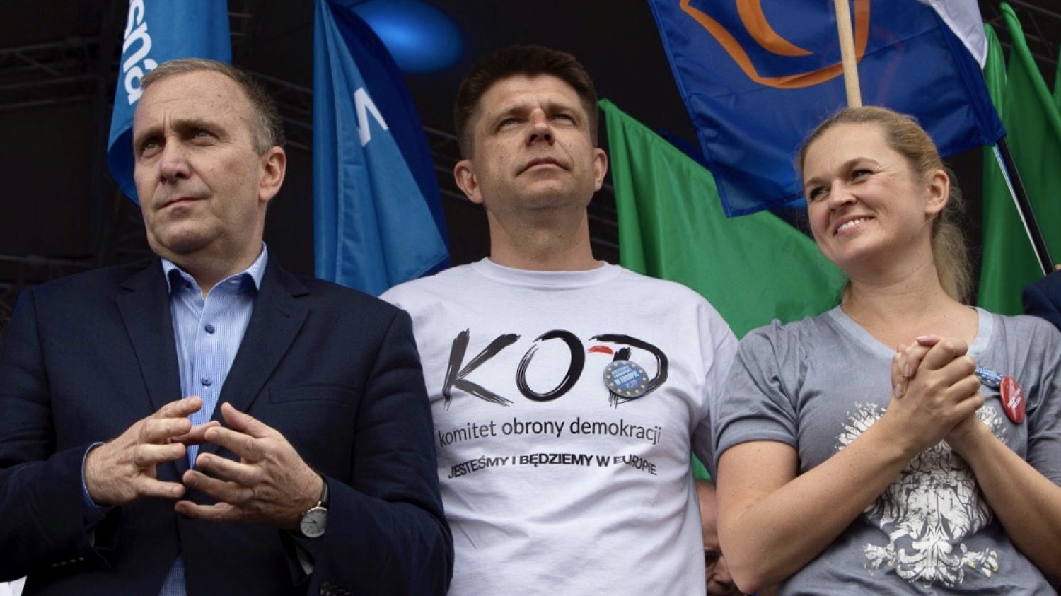 Grzegorz Schetyna, Ryszard Petru i Barbara Nowacka na manifestacji proeuropejskiej w maju 2016 r.
