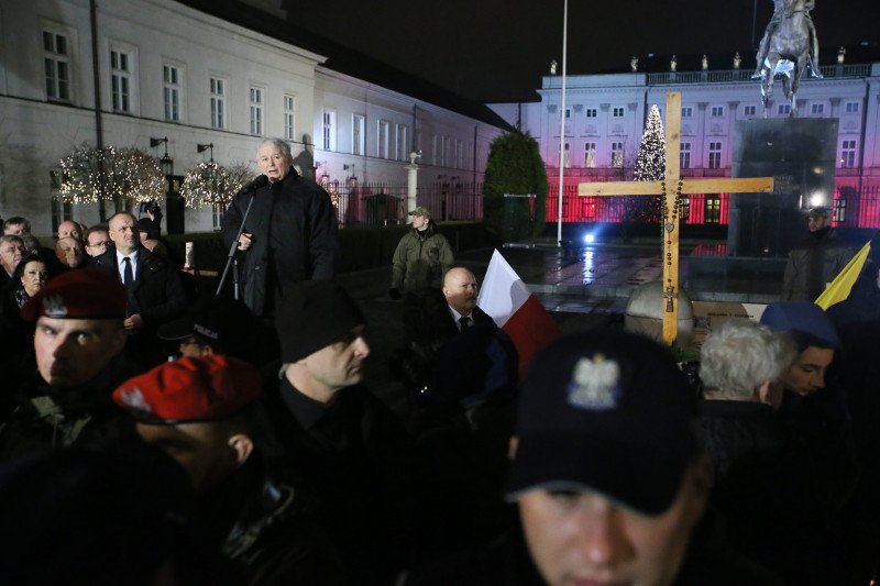 Jarosław Kaczyński zapowiedział zmianę prawa i walkę z darwinizmem społecznym.