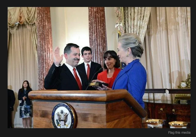 Stephen D. Mull i Hillary Clinton w Waszyngtonie