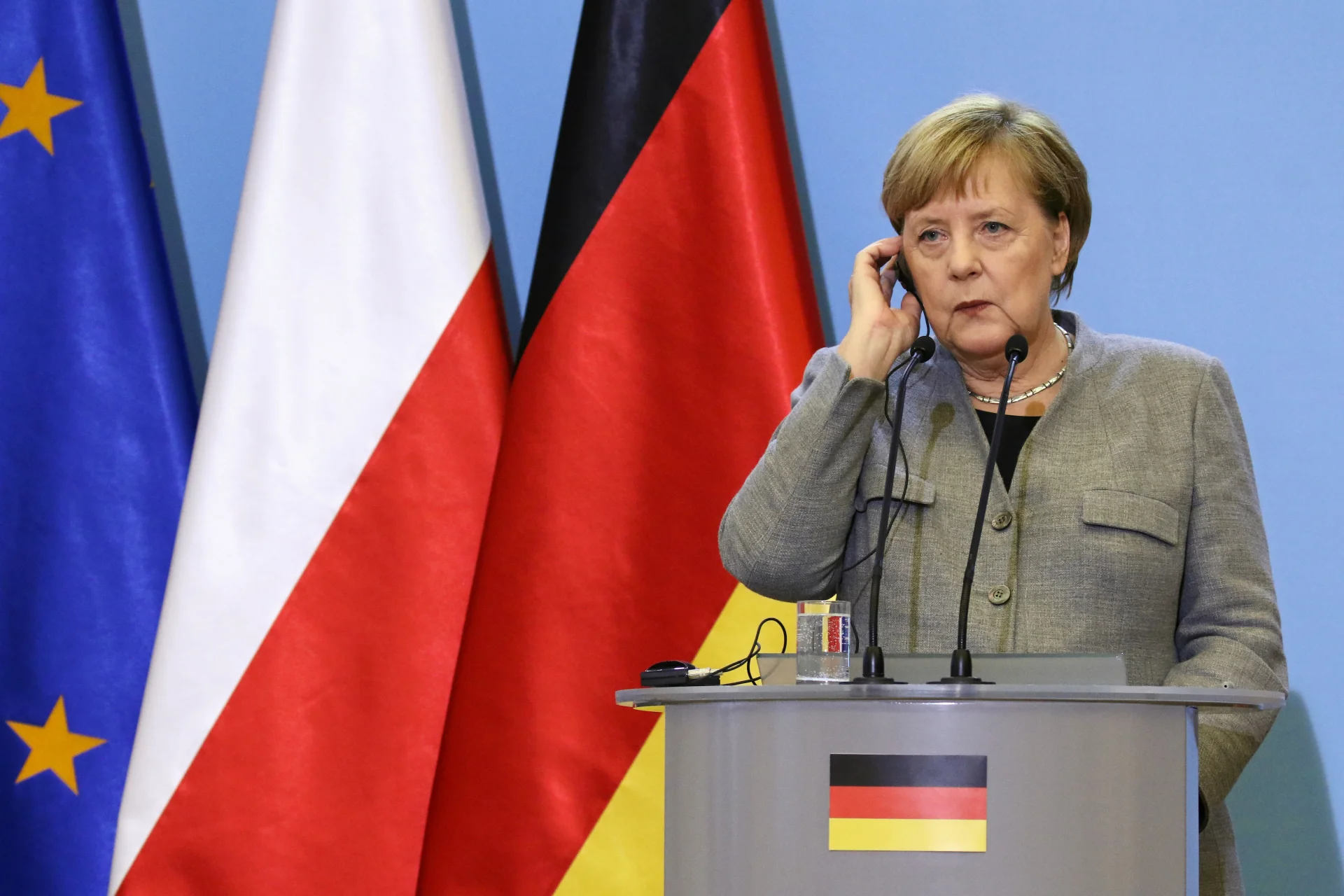 Angela Merkel ostrzega, że skala epidemii koronawirusa w Niemczech może mieć drastyczne konsekwencje dla obywateli.