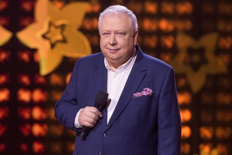 Marek Sierocki w roli prowadzącego "Szansy na sukces". Jak komentuje swoją nową pracę?