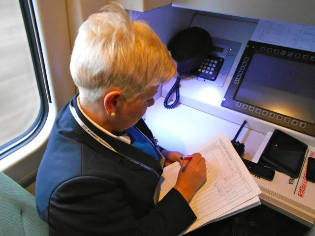 Przedział konduktorski  – centrum dowodzenia kierownika pociągu Pendolino.