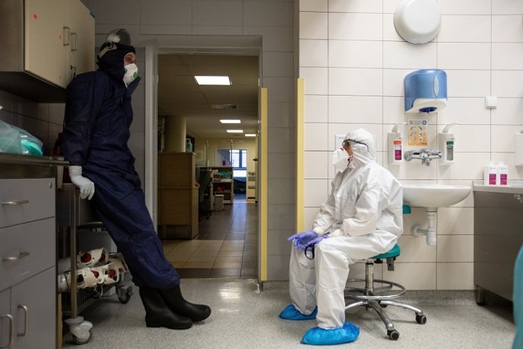 Koronawirus. Nowy raport MZ.