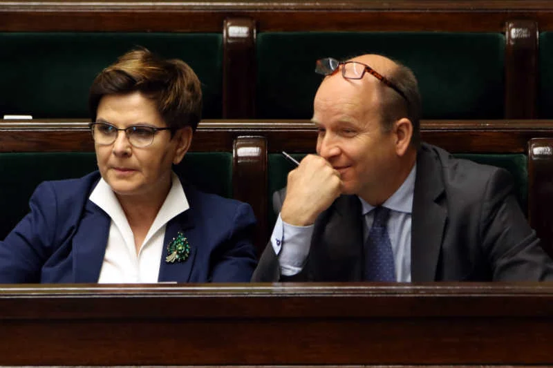 Lista darmowych leków dla seniorów przygotowana przez ministra zdrowia Konstantego Radziwiłła jest bardzo skąpa.