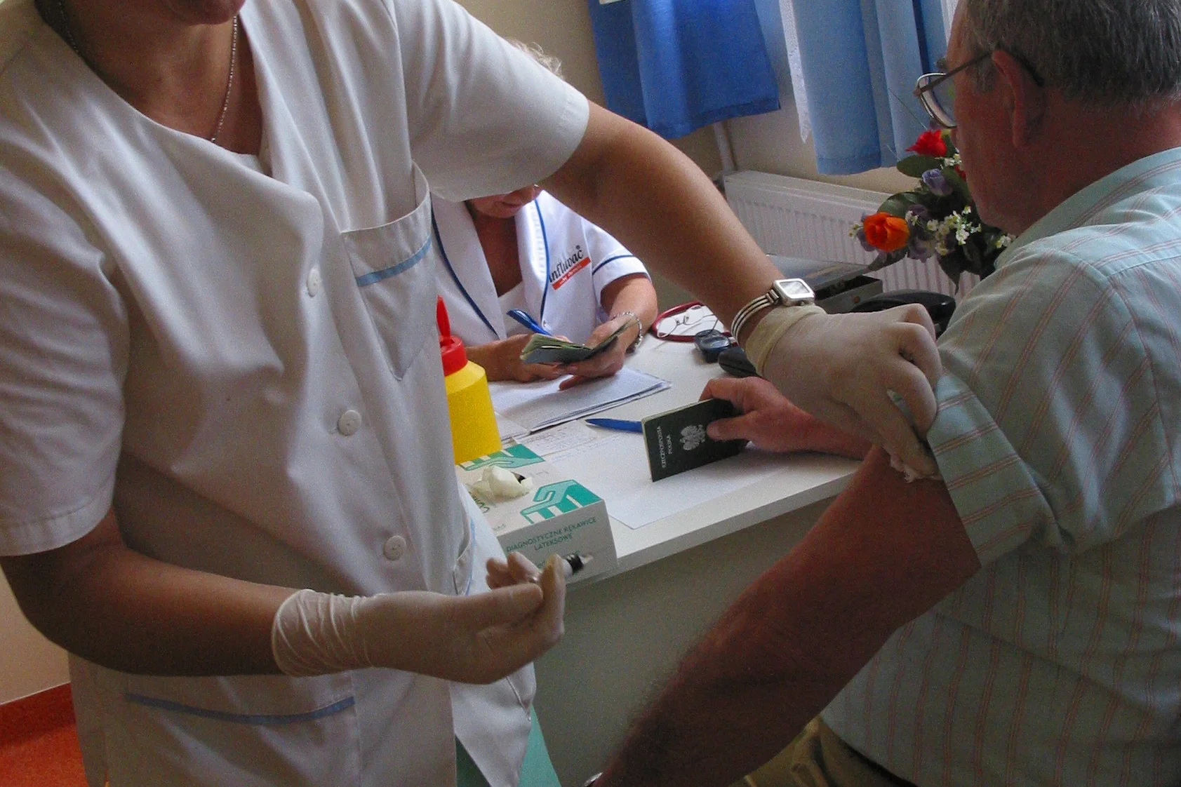 Pierwsze szczepienia przeciw COVID-19 zaczną się w Polsce 27 grudnia