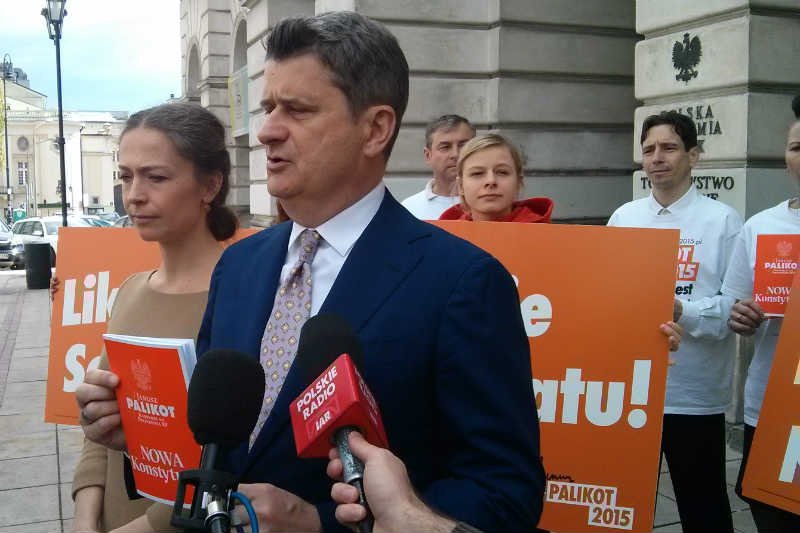 Janusz Palikot ma nowy projekt konstytucji. Chce uzależnienia liczby posłów od frekwencji wyborczej.