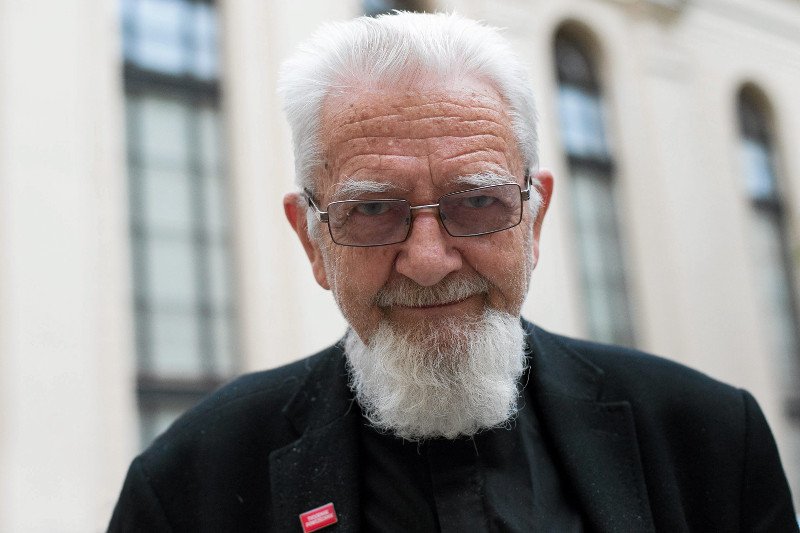 Ks. Adam Boniecki już może wypowiadać się w mediach inne niż "Tygodnik Powszechny".