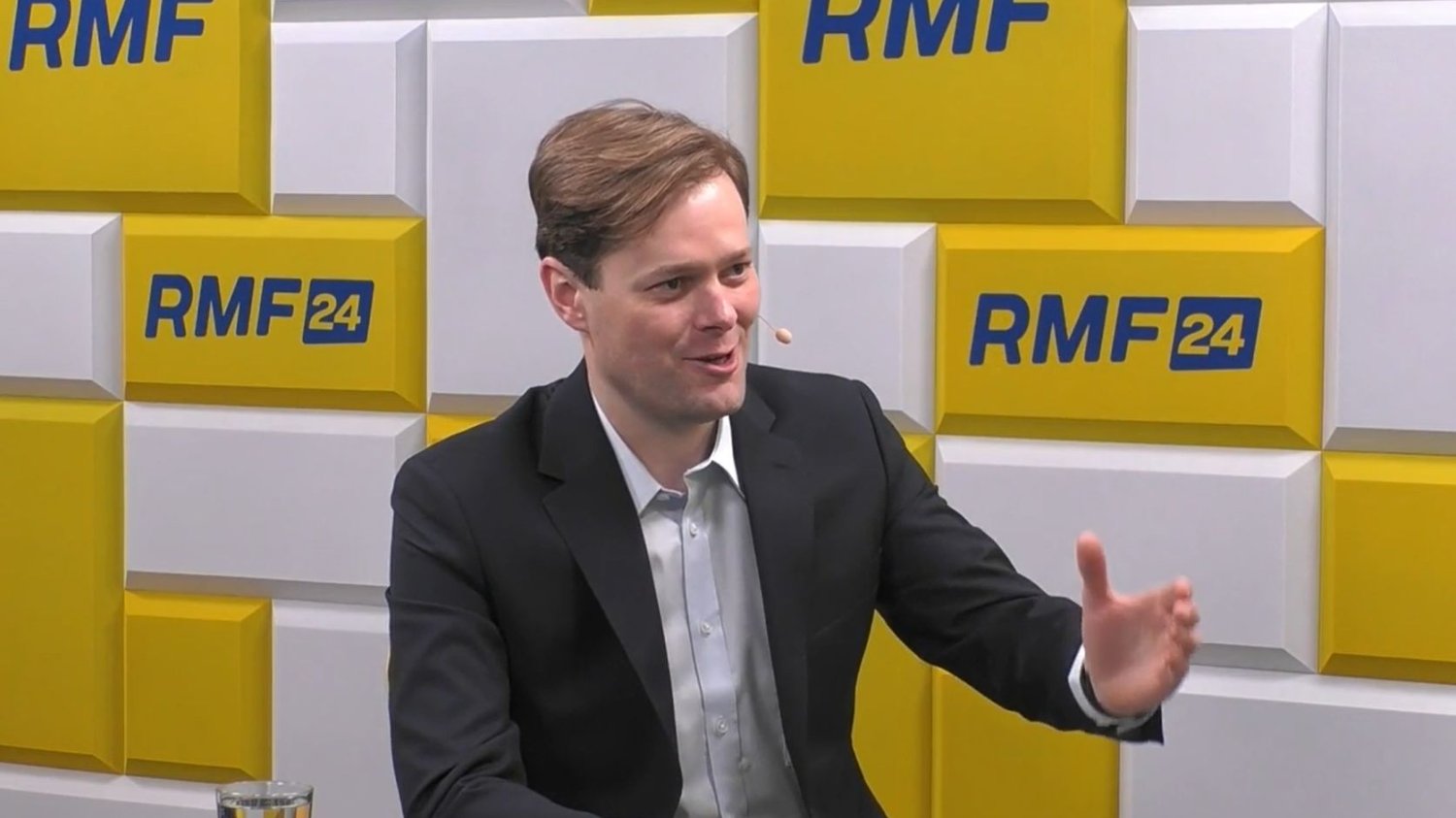 Jarosław Krajewski odpowiadał w RMF FMM Robertowi Mazurkowi na pytanie, czym zajmował się zawodowo.