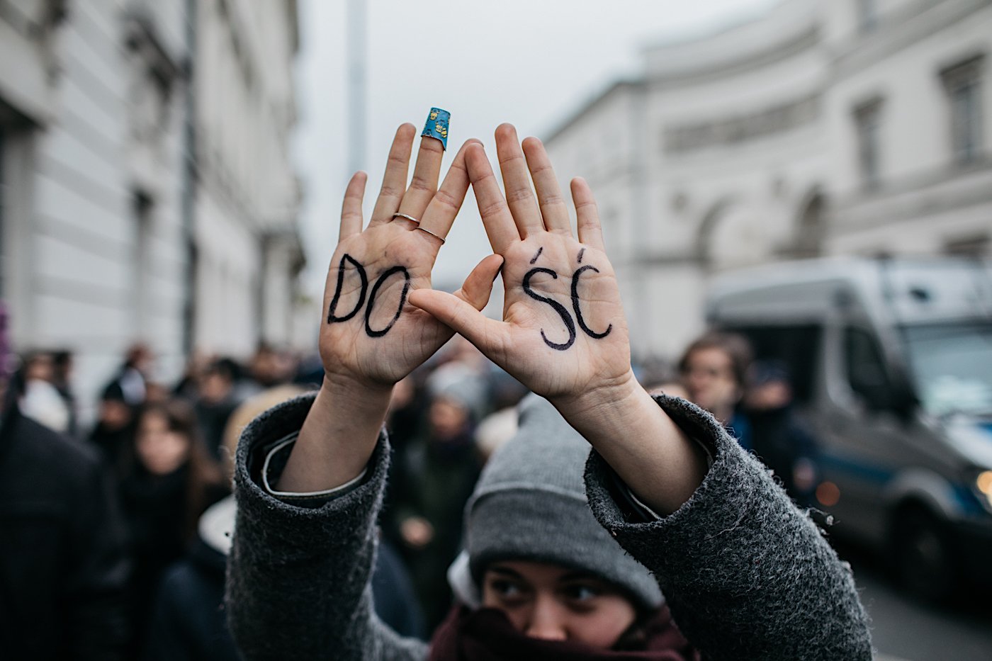 Oto "Czarny piątek", czyli masowe protesty Polek przeciwko zaostrzeniu przepisów aborcyjnych w obiektywie fotoreportera na  naTemat.pl Macieja Stanika.