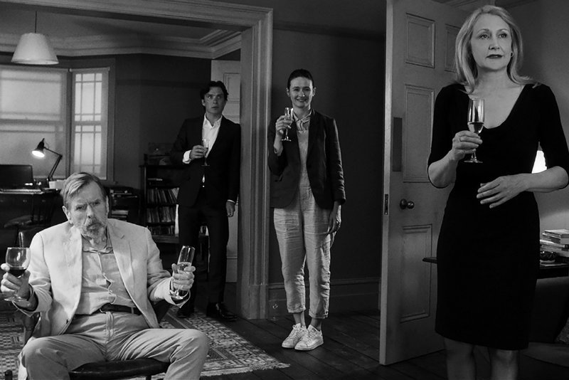 "Party" może zostać twoją nową ulubioną brytyjską komedią