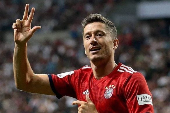 Robert Lewandowski trafia jak najęty, ale zachowuje też stoicki spokój