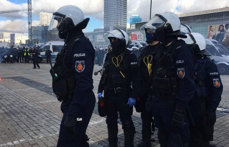 Warszawa: protest przedsiębiorców, policja użyła gazu.