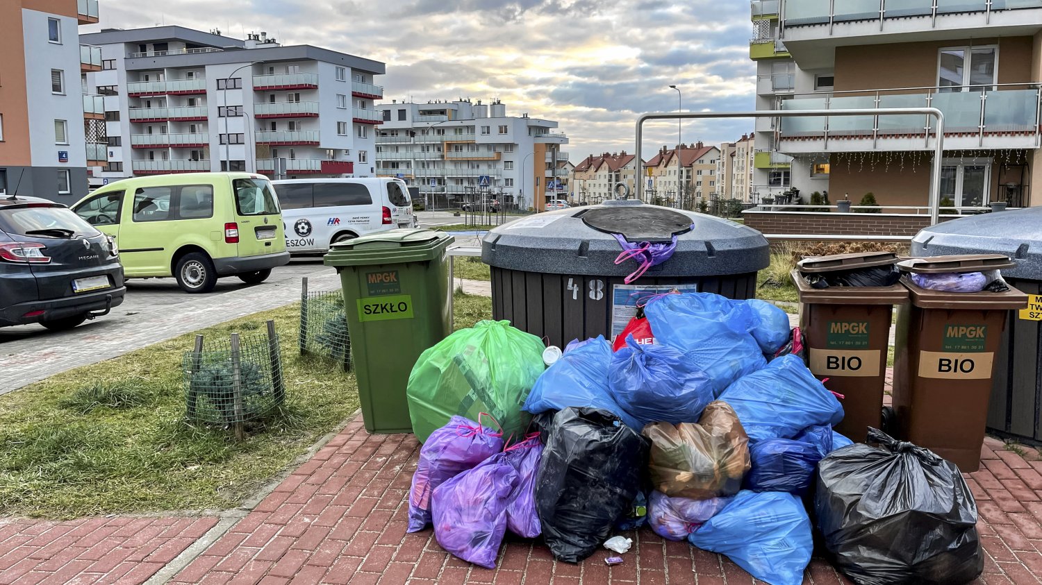 Część gminy wprowadza nowy system odbioru odpadów. Koniec z darmowymi workami na śmieci