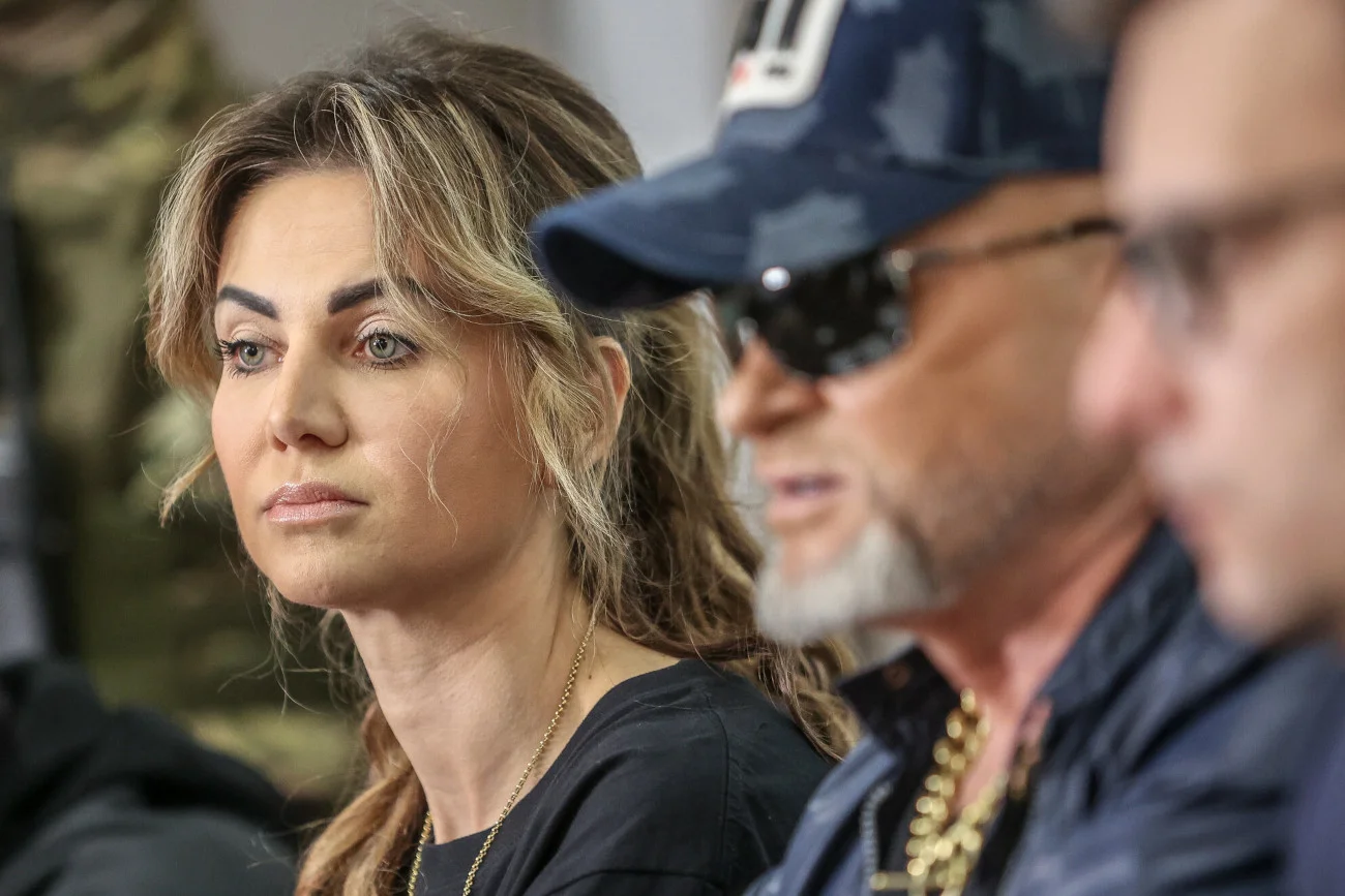 Maja Rutkowska kupiła znicze za kilka tysięcy złotych.