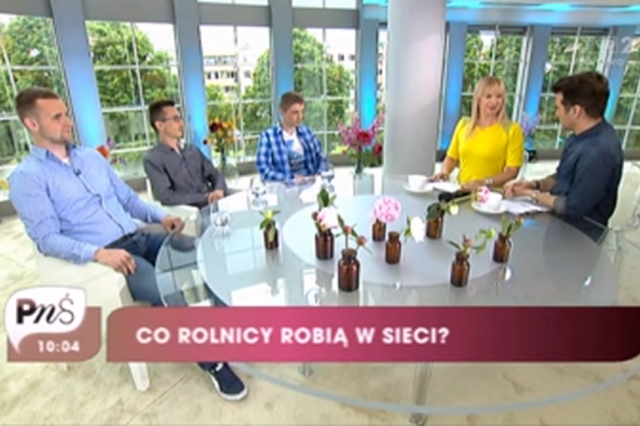 Pytanie na śniadanie inspiruje się Władcami Sieci