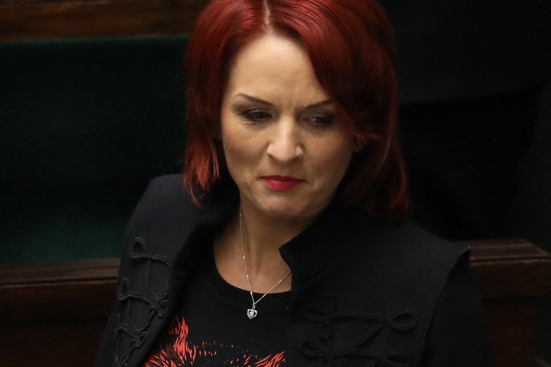 Bernadeta Krynicka w tej kampanii zalicza wpadkę za wpadkę.