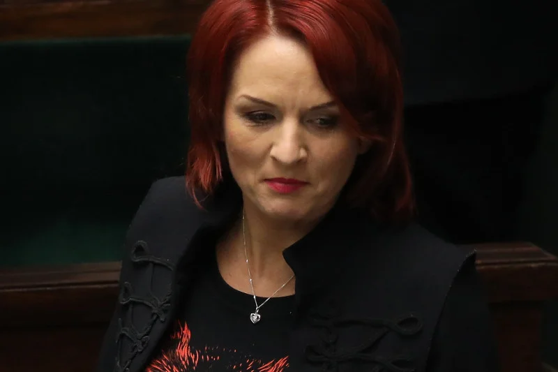 Bernadeta Krynicka w tej kampanii zalicza wpadkę za wpadkę.